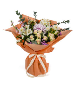 Μπουκέτο με Σομόν και Λιλά λουλούδια